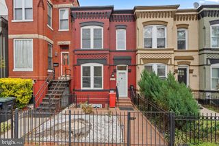 1417 1ST ST NW, Washington, DC 20001