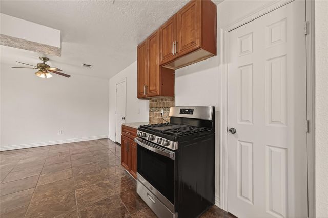 10730 Sagewind Drive, Houston, TX 77089