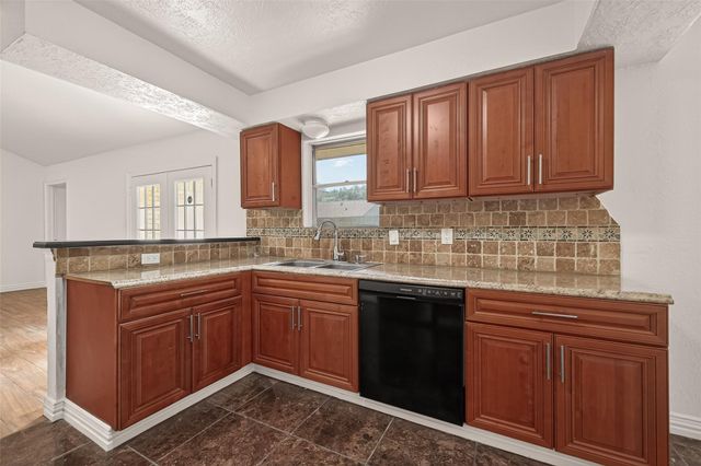 10730 Sagewind Drive, Houston, TX 77089