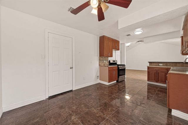 10730 Sagewind Drive, Houston, TX 77089