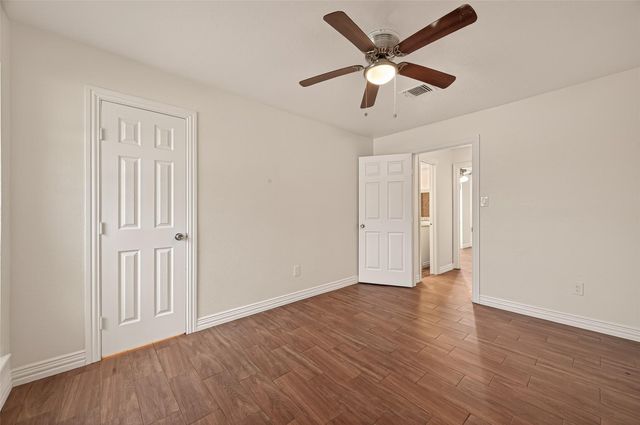 10730 Sagewind Drive, Houston, TX 77089