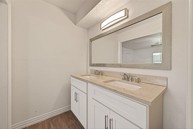 10730 Sagewind Drive, Houston, TX 77089