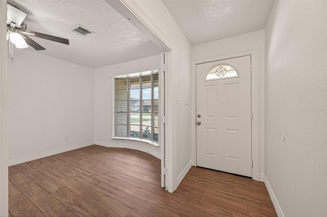 10730 Sagewind Drive, Houston, TX 77089