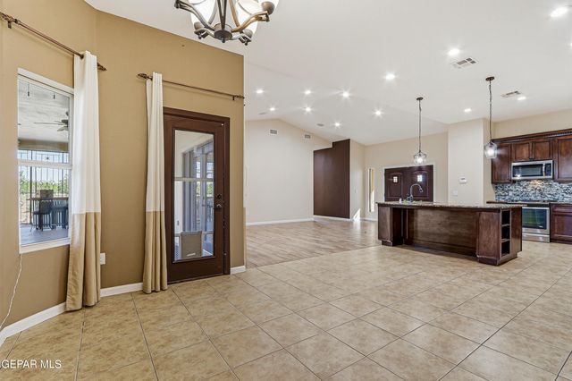 2634 W OHARA Road, Anthony, NM 88021