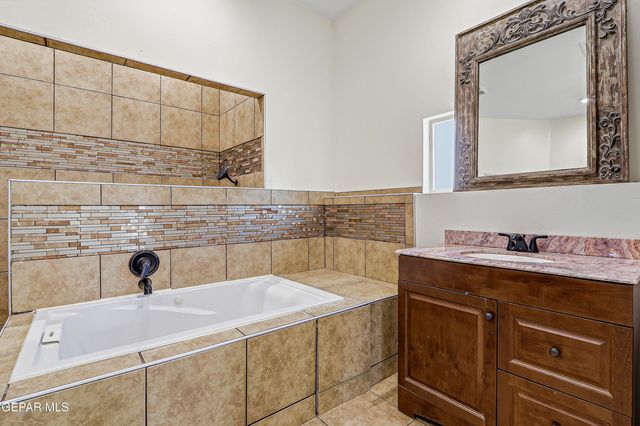 2634 W OHARA Road, Anthony, NM 88021