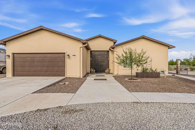 2634 W OHARA Road, Anthony, NM 88021