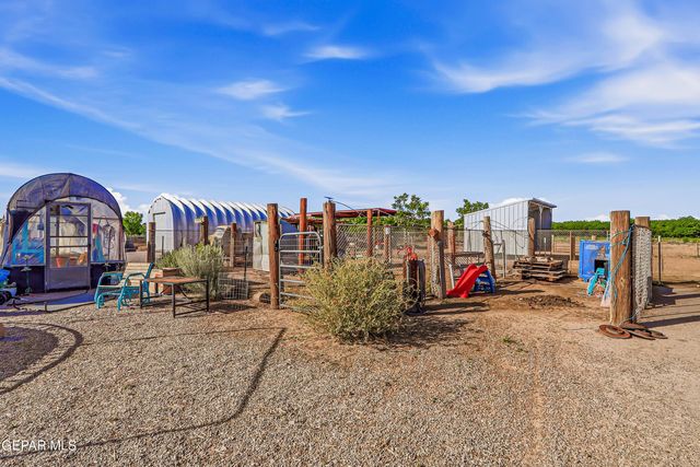 2634 W OHARA Road, Anthony, NM 88021