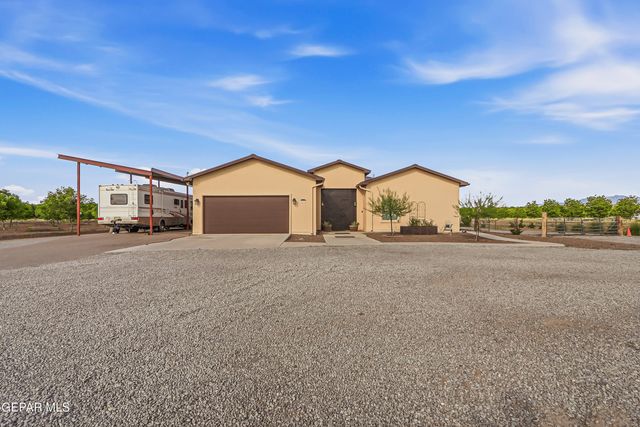 2634 W OHARA Road, Anthony, NM 88021