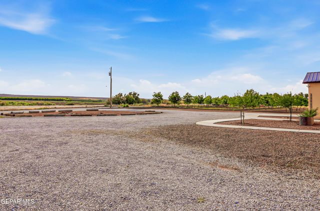 2634 W OHARA Road, Anthony, NM 88021