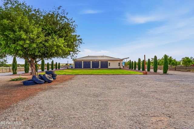 2634 W OHARA Road, Anthony, NM 88021