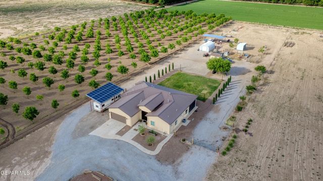 2634 W OHARA Road, Anthony, NM 88021