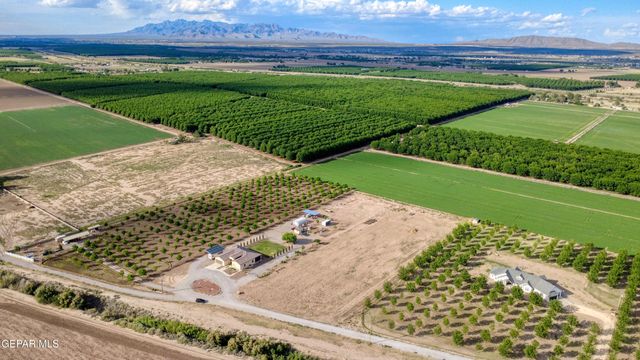2634 W OHARA Road, Anthony, NM 88021