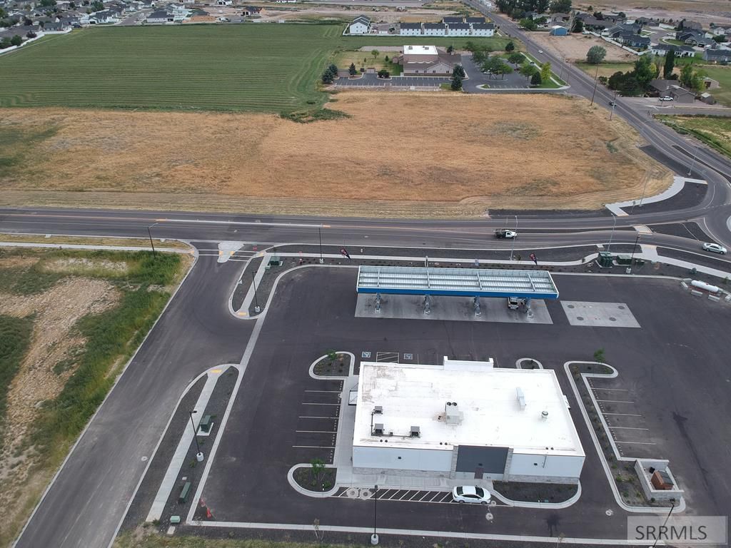 Image 5 of property listing at 11076 N Philbin Road, Chubbuck, ID 83202