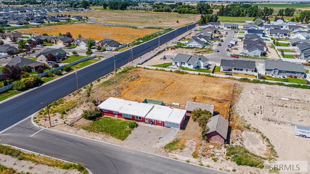 Image 6 of property listing at 11076 N Philbin Road, Chubbuck, ID 83202