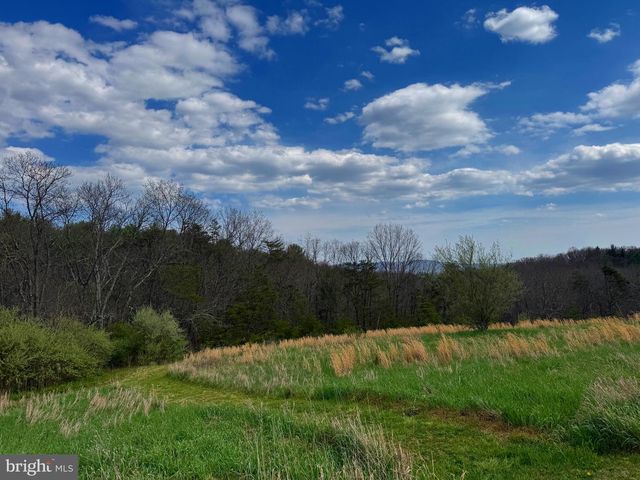 19 SLEEPY MEADOWS TRAIL, Augusta, WV 26704