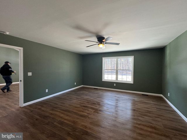 19 SLEEPY MEADOWS TRAIL, Augusta, WV 26704