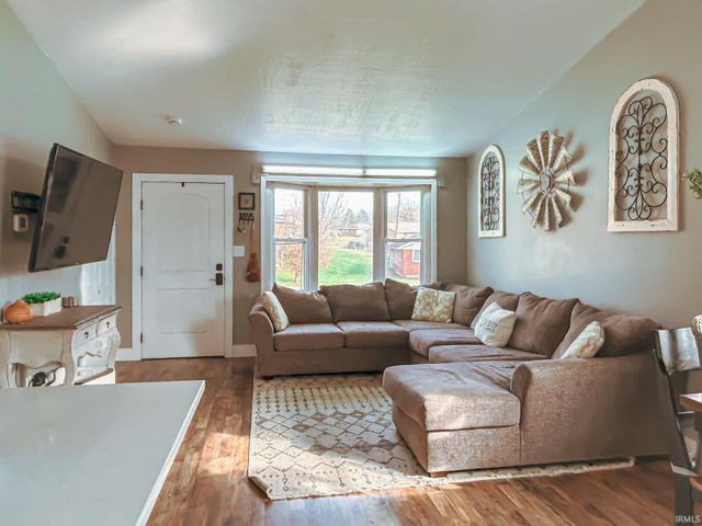 815 S Ridgecrest Lane, Paoli, IN 47454