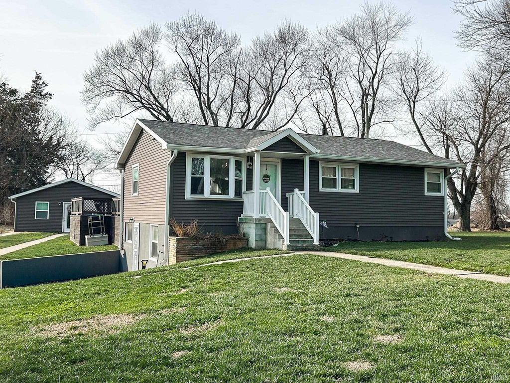 815 S Ridgecrest Lane, Paoli, IN 47454