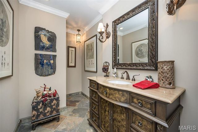 1512 Bedford Forge Court 19, Chesterfield, MO 63017