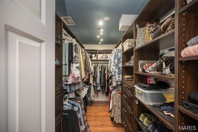 1512 Bedford Forge Court 19, Chesterfield, MO 63017