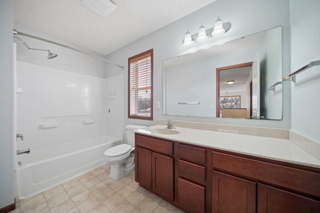 19600 Estes Path, Farmington, MN 55024