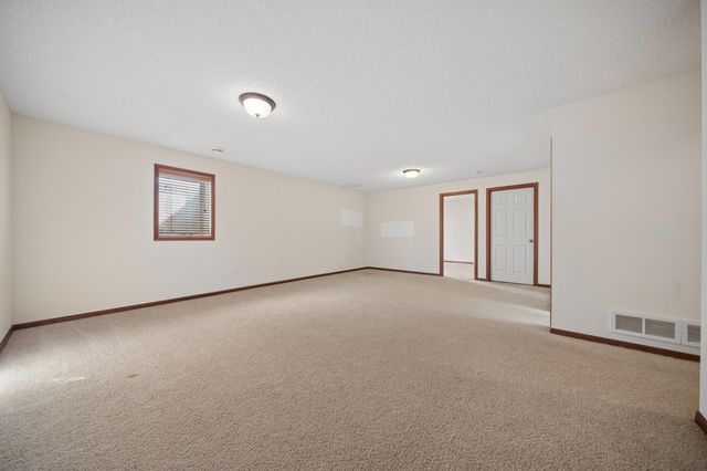 19600 Estes Path, Farmington, MN 55024