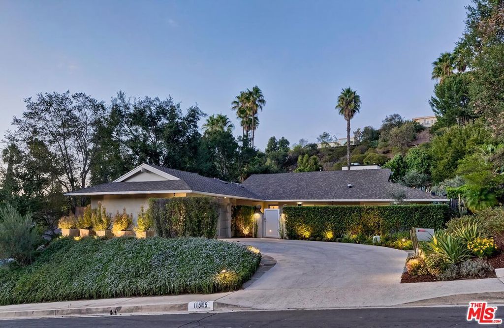 11545 Dona Cecilia Drive, Studio City, CA 91604 — exterior
