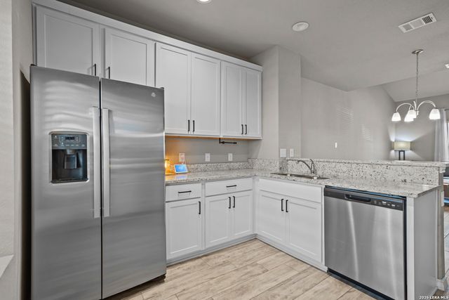 2047 Silver Oaks, San Antonio, TX 78213