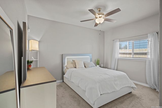 2047 Silver Oaks, San Antonio, TX 78213