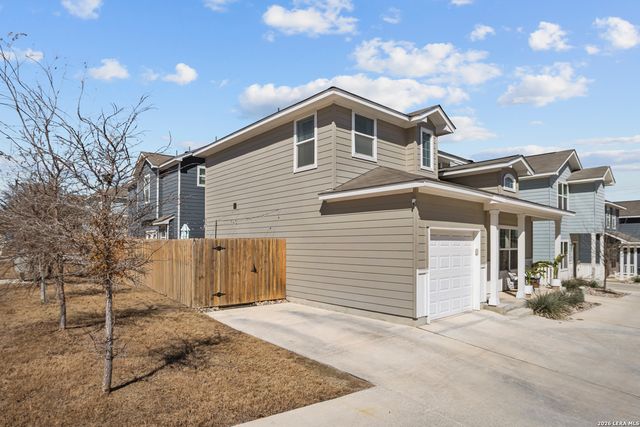 2047 Silver Oaks, San Antonio, TX 78213