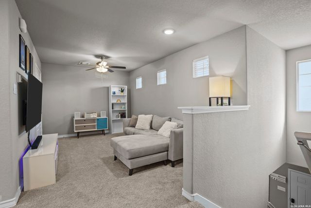 2047 Silver Oaks, San Antonio, TX 78213