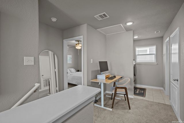 2047 Silver Oaks, San Antonio, TX 78213