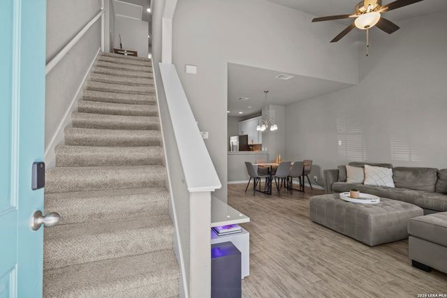 2047 Silver Oaks, San Antonio, TX 78213