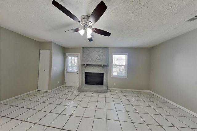 1160 Creekwood Cove, Lawrenceville, GA 30046