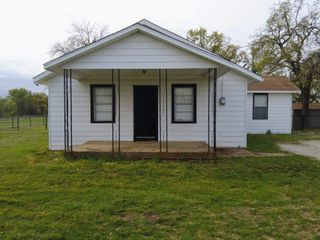 103 Cartwright Park, Weatherford, TX 76088