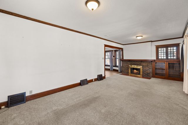 1344 45th Street, Des Moines, IA 50311