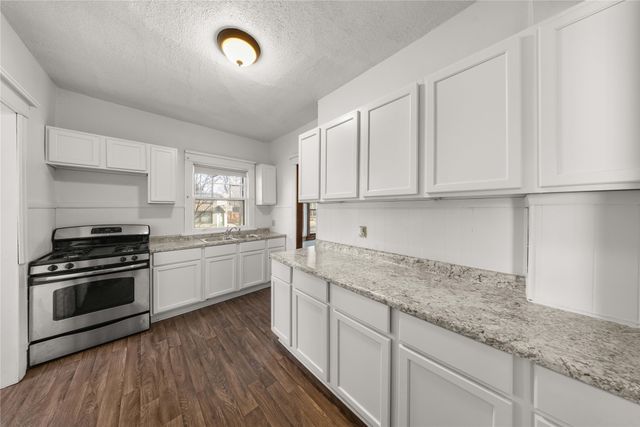 1344 45th Street, Des Moines, IA 50311