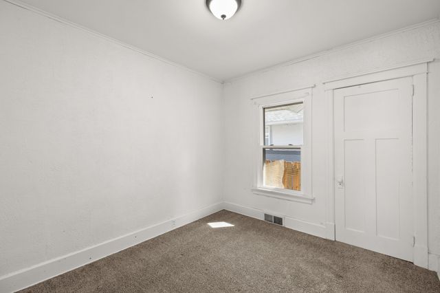 1344 45th Street, Des Moines, IA 50311