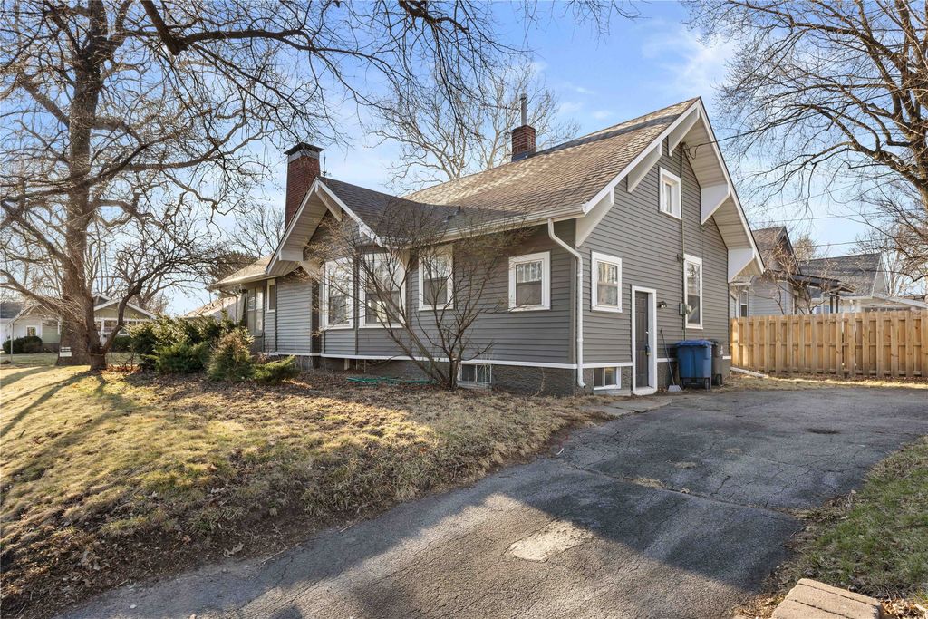 1344 45th Street, Des Moines, IA 50311