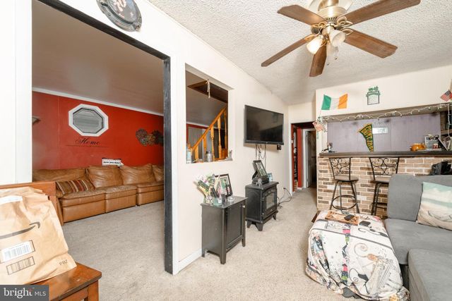 27 LINCOLN AVE, Mount Ephraim, NJ 08059