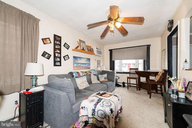 27 LINCOLN AVE, Mount Ephraim, NJ 08059