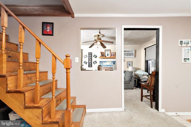 27 LINCOLN AVE, Mount Ephraim, NJ 08059