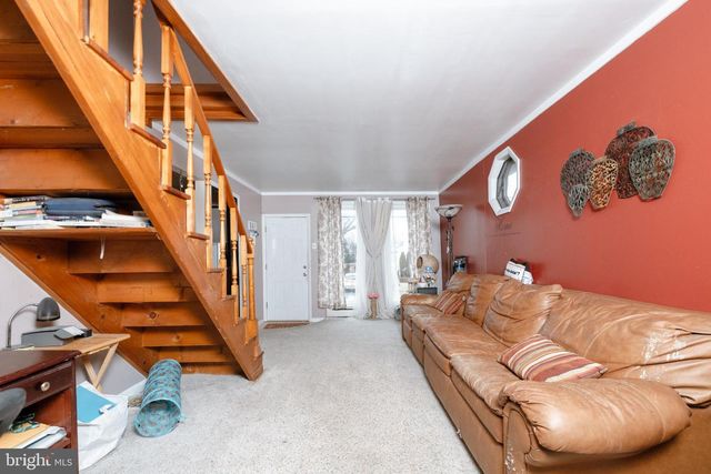 27 LINCOLN AVE, Mount Ephraim, NJ 08059