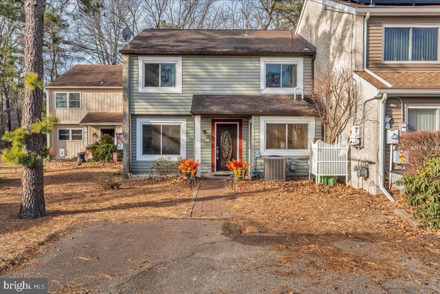 15 QUEEN ANNE CT, Marlton, NJ 08053