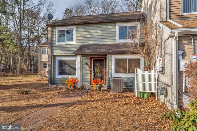 15 QUEEN ANNE CT, Marlton, NJ 08053