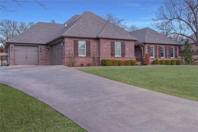 6402 Kenslow Drive, Stillwater, OK 74074