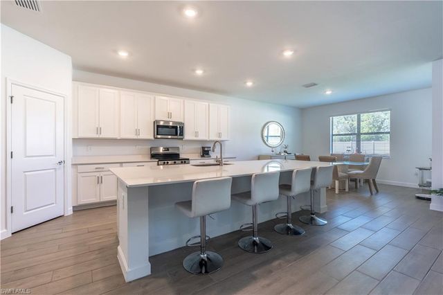 10646 Timber Creek DR, Fort Myers, FL 33913