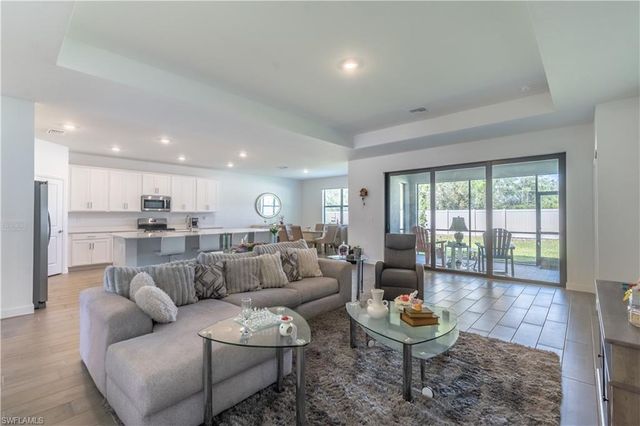 10646 Timber Creek DR, Fort Myers, FL 33913