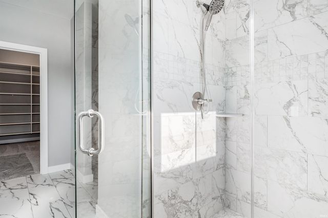 17740 Castlefeane Court, Leo, IN 46765