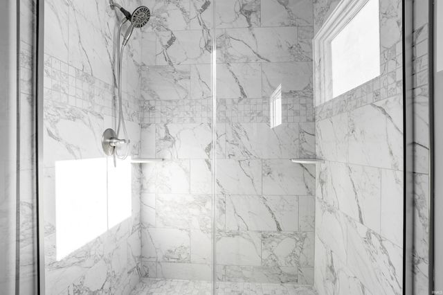 17740 Castlefeane Court, Leo, IN 46765